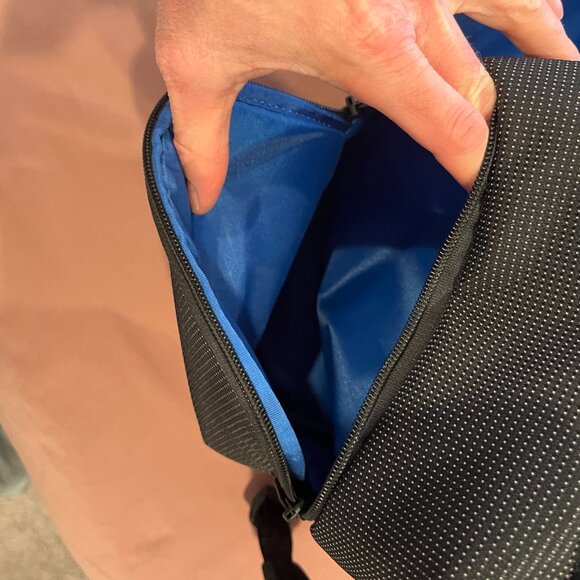 Thule Crossover Bag - Picture 9 of 11